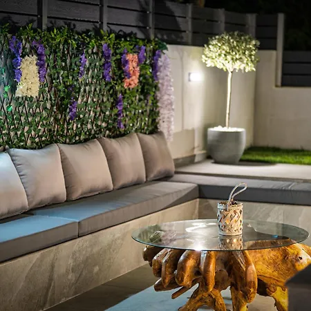 Villa Aj - Seaview Private