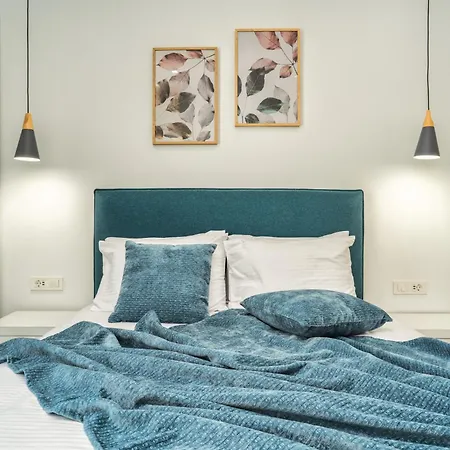 Aj - Seaview Private