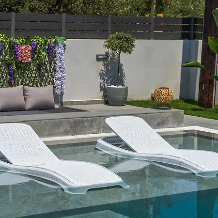 Aj - Seaview Private *