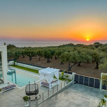 Aj - Seaview Private